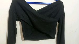 Black Crop Full Sleeve Top