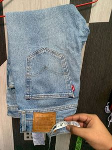Levis Orignal jeans Ripped staright fit
