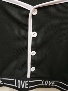Black &#39;Love&#39; Cropped Long Sleeve
