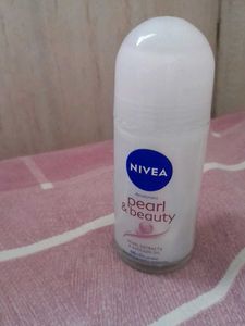Nivea Pearl &amp; Beauty Deodorant