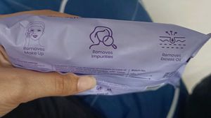 2 Packets Pure Soft Wet Wipes