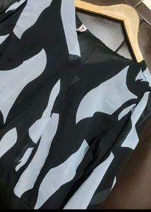 Black &amp; Grey Printed Top For Girl Or Woman 36 Bust