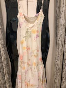BEAUTIFUL DESIGNER DRESS IN SIZE S