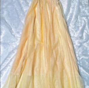 Elegant Yellow Pleated Tulle/Mesh Skirt