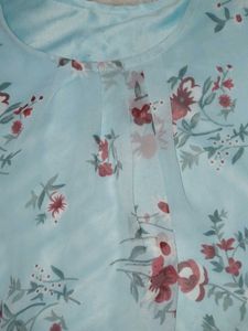 Women Top 👚