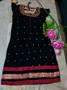 Elegant Black Velvet Salwar Kameez