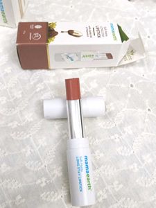 Mamaearth Lipstick &#34;01 Mocha Brown&#34;