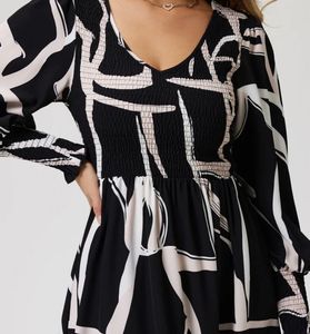 Chic Black &amp; White Maxi Dress