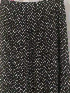 Chic Black &amp; White Skirt