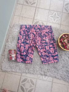 Graphic Print Cropped Lounge Pants