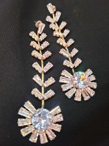 Crystal Stone Earrings✨