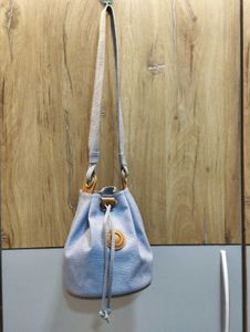 Blue Leather Bucket Bag 🌸