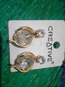 White Dimand Earrings