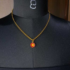 Daisy Pendant Necklace
