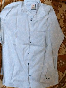 slim fit shirt