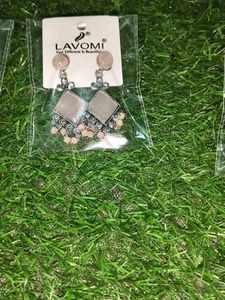 Lavomi Earrings