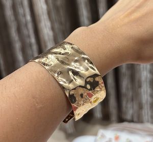 Gold Cuff Bracelet💗