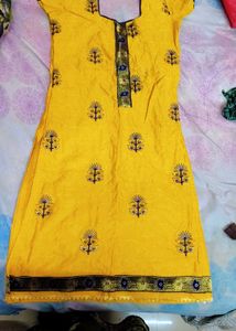 Yellow And Navy Blue Kurth Set