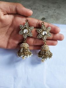 ब्रेंडल नेक्लेस