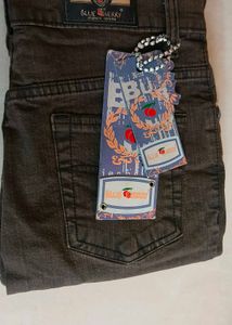 new with tags skinny jeans