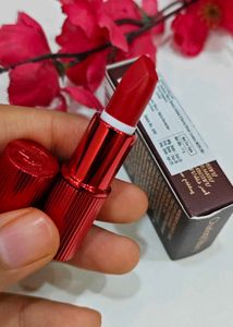 Charlotte Tilbury Lipstick (Hollywood Vixen)