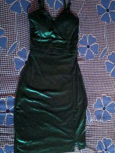 Emerald Velvet Bodycon Dress