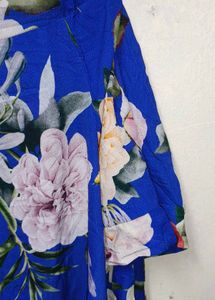 Trendy New L/M Floral Print Tie-Sleeve Top