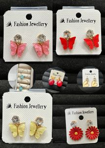 Pack Of 7 Earrings + 1 Gift