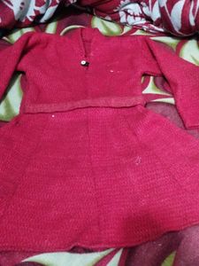Girls' woolly Dress with cap free
