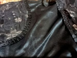 🖤🖤 Preety Black Gown Shimmering Net🖤🖤