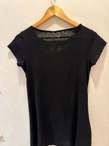 Beautiful Cutout Black Tee