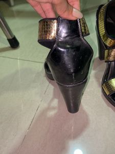 Super Hot Black And Gold Sequin Heels✨🖤on Sale