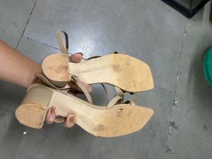 Elegant Bow Detail Block Heel Sandals