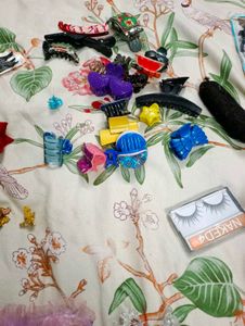 More Than 50 Hair Accessory Bundle Hurry Up Offer