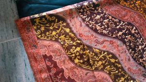 Thred Work &amp; Printed Stole No Damage Like New