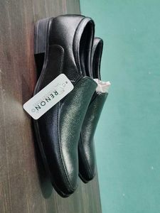 Renon Black Formal Shoes