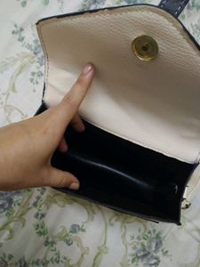 White Stylish Bag 🤍