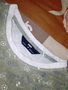 Patterned T-shirt
