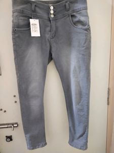 Premium Ankle Length Jeans