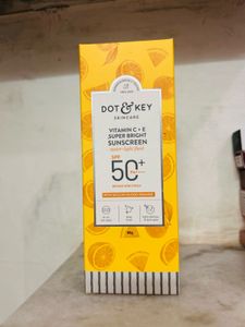 Dot & Key Sunscreen SPF 50