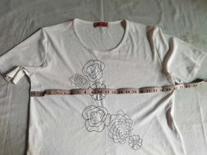 White Tshirt
