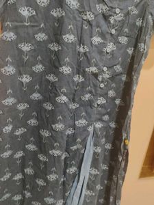 Blue Floral Print Kurti with Side Slits