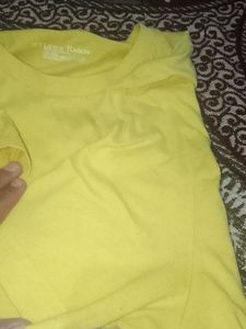 Graphic Print Tee Yellow
