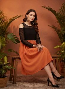 🎁Buy 1, Get 1 Free🎁Two-Tone Dress Size S/ M