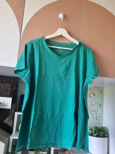 aLL BRAND WOMEN'S PLUS SIZE 5 No. T- Shirt.