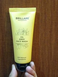 Brillare Oil Away Face Wash