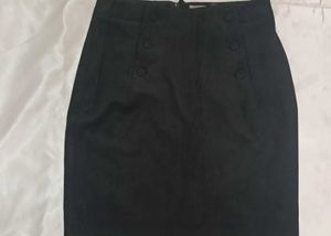 Chic Black Mini Skirt