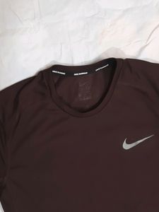Nike Mens TShirt