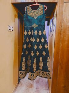 New Xl Heavy Full Gown Set