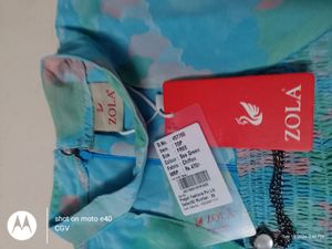 Women Top With New Tag